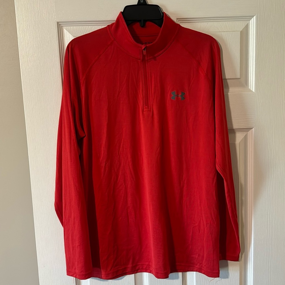 Red Under Armour heat gear pullover!